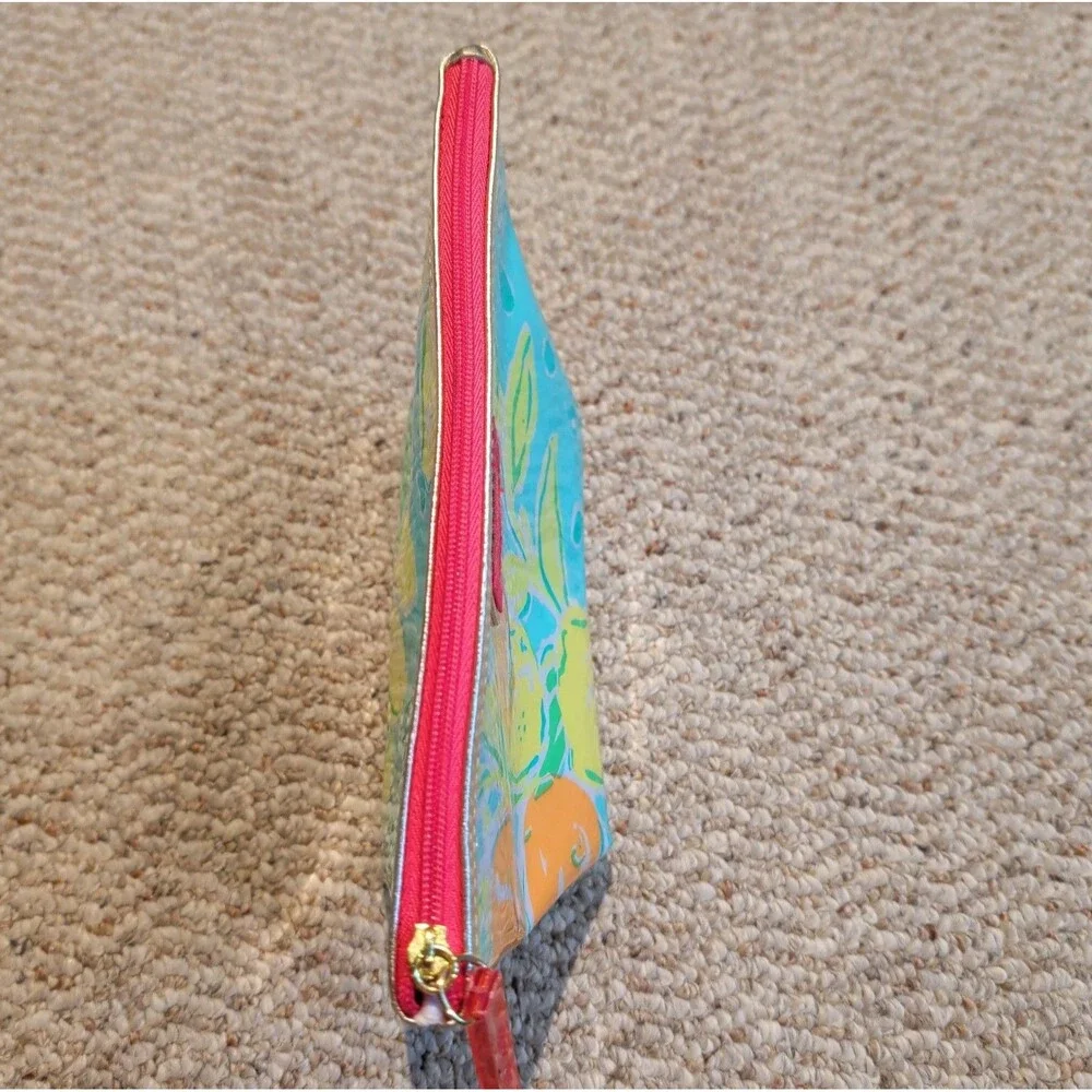 Lilly Pulitzer Estee Lauder Plastic Cosmetic Makeup Purse Clutch Bag